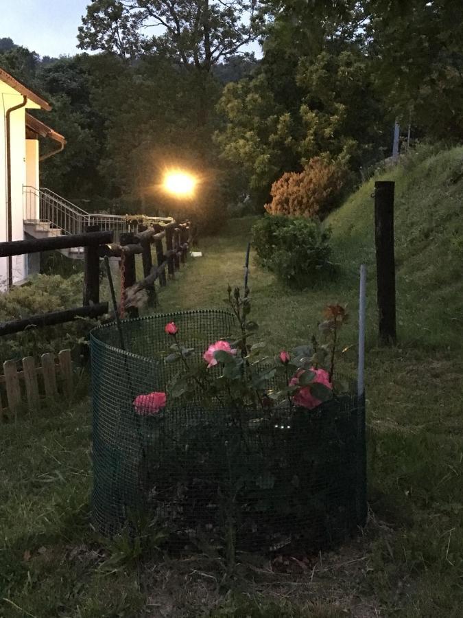 Bb Andre' Bed & Breakfast Vara Superiore Bagian luar foto