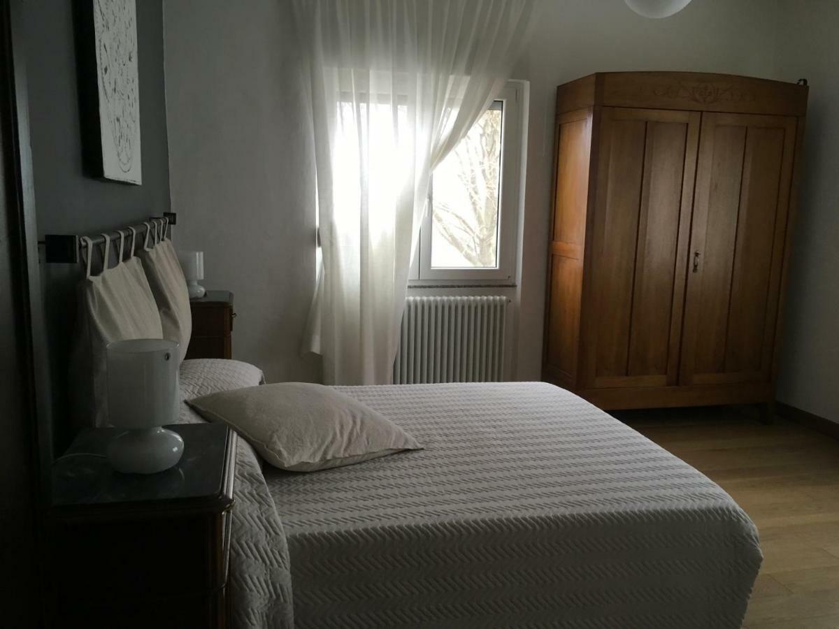 Bb Andre' Bed & Breakfast Vara Superiore Bagian luar foto